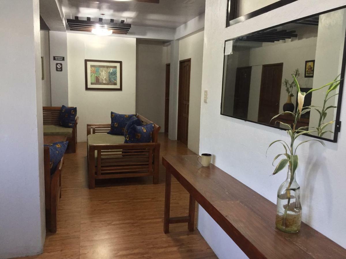 2024 Baguio Apartments 2 バギオ エクステリア 写真